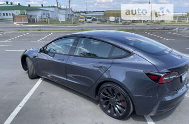 Седан Tesla Model 3 2021 в Киеве