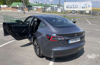 Седан Tesla Model 3 2021 в Умани