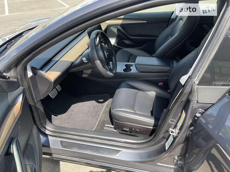 Седан Tesla Model 3 2021 в Киеве фото 42 Седан Tesla Model 3 2021 в Киеве