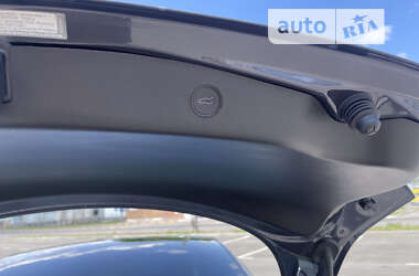 Седан Tesla Model 3 2021 в Киеве