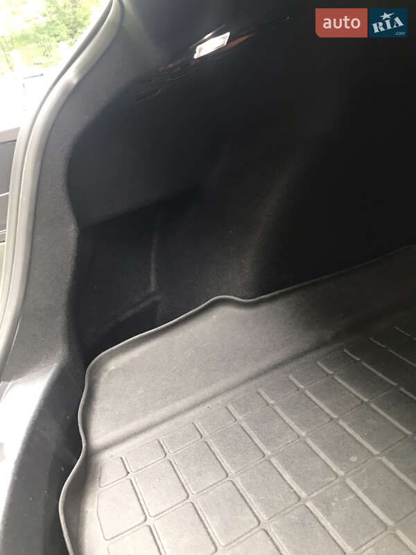 Седан Tesla Model 3 2018 в Одессе