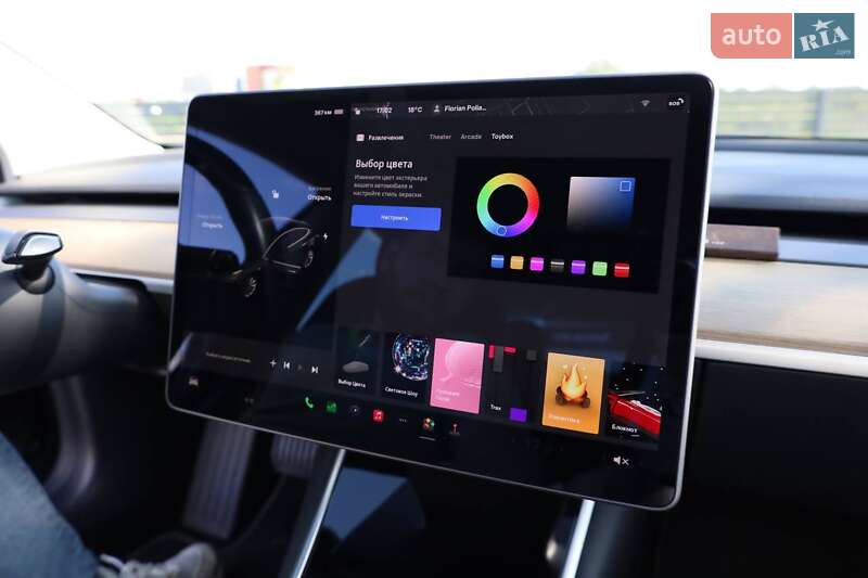 Седан Tesla Model 3 2019 в Мукачево