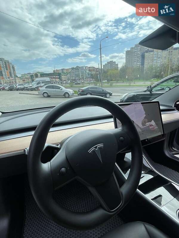 Седан Tesla Model 3 2020 в Львове фото 7 Седан Tesla Model 3 2020 в Львове