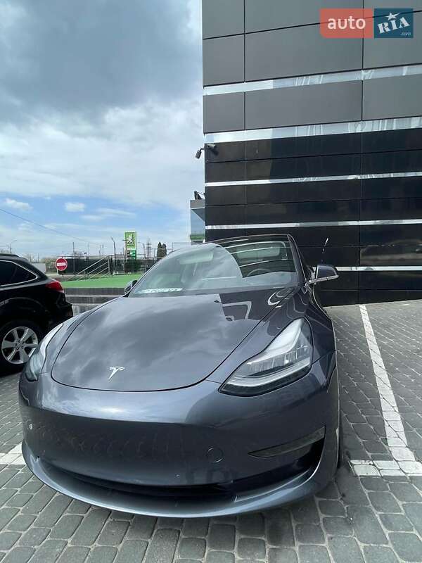 Седан Tesla Model 3 2020 в Львове фото 15 Седан Tesla Model 3 2020 в Львове