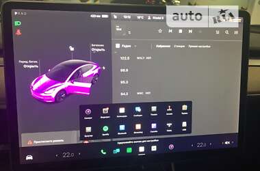Седан Tesla Model 3 2020 в 