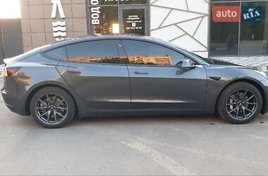 Седан Tesla Model 3 2018 в Киеве