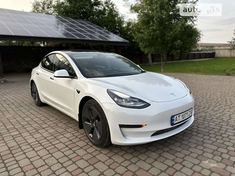 Седан Tesla Model 3 2021 в Калуше фото 6 Седан Tesla Model 3 2021 в Калуше