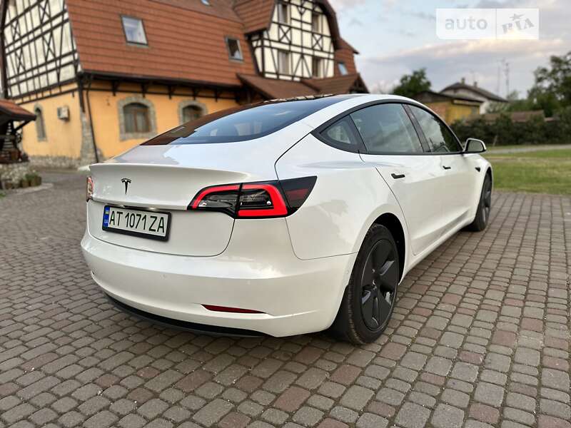 Седан Tesla Model 3 2021 в Калуше фото 10 Седан Tesla Model 3 2021 в Калуше