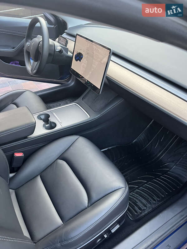 Седан Tesla Model 3 2020 в Хмельницком