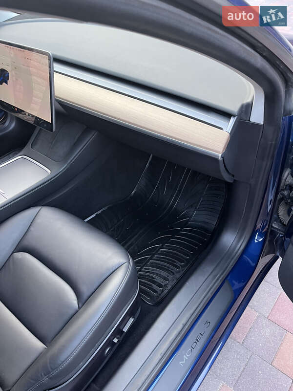 Седан Tesla Model 3 2020 в Хмельницком