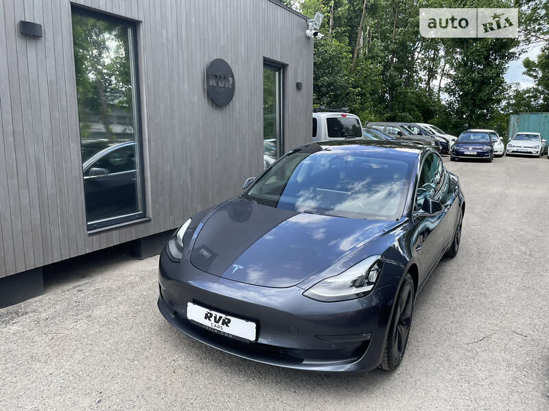Tesla Model 3 2019