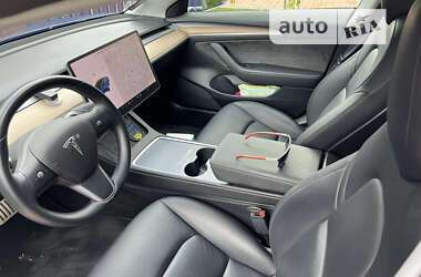 Седан Tesla Model 3 2018 в 