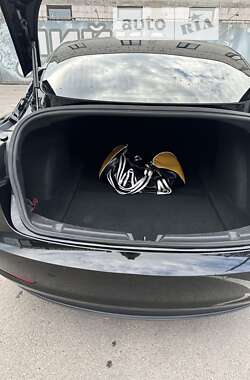 Седан Tesla Model 3 2018 в Житомире