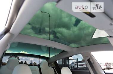 Седан Tesla Model 3 2020 в Киеве