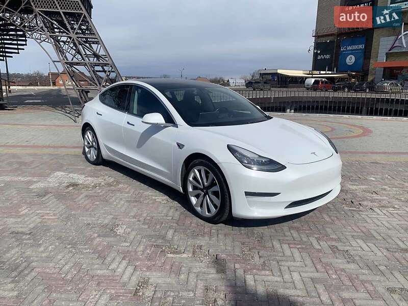 Седан Tesla Model 3 2019 в Харькове