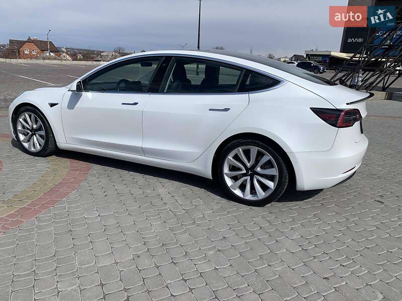 Седан Tesla Model 3 2019 в Харькове