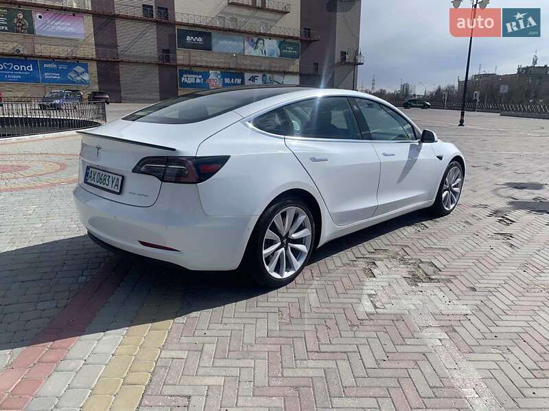 Седан Tesla Model 3 2019 в Харькове