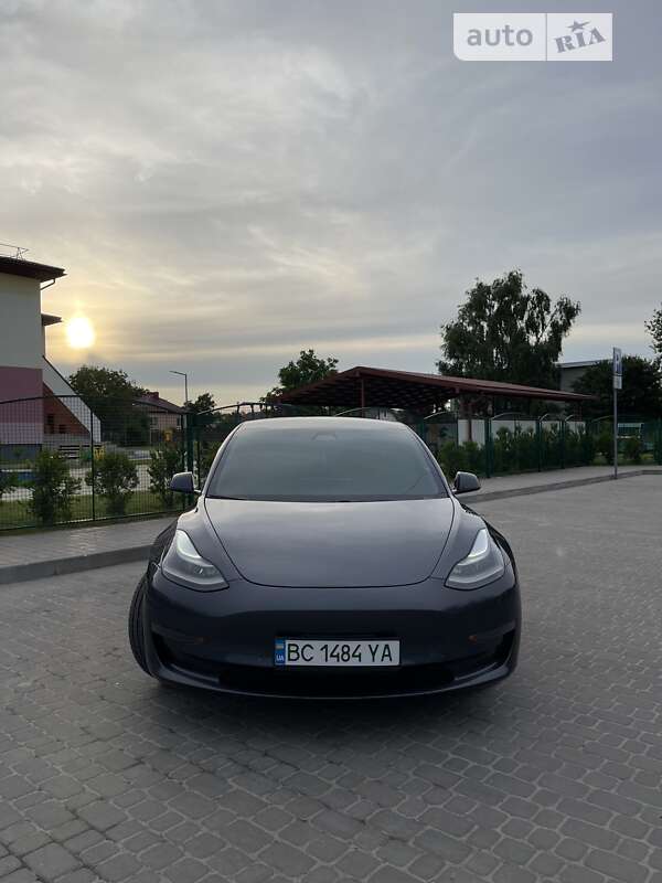 Седан Tesla Model 3 2021 в Львові фото 4 Седан Tesla Model 3 2021 в Львові
