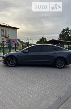 Седан Tesla Model 3 2021 в Львові фото 8 Седан Tesla Model 3 2021 в Львові