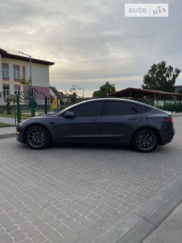 Седан Tesla Model 3 2021 в Львові фото 8 Седан Tesla Model 3 2021 в Львові