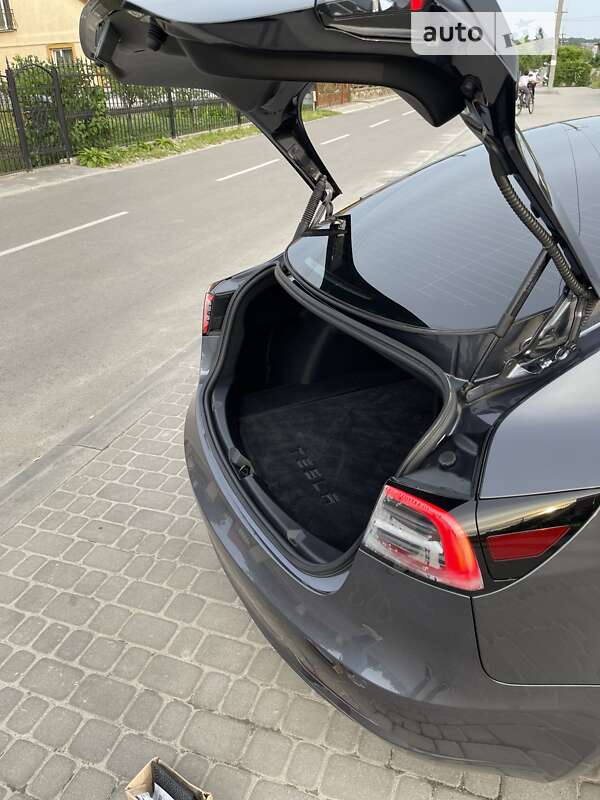 Седан Tesla Model 3 2021 в Львові фото 11 Седан Tesla Model 3 2021 в Львові
