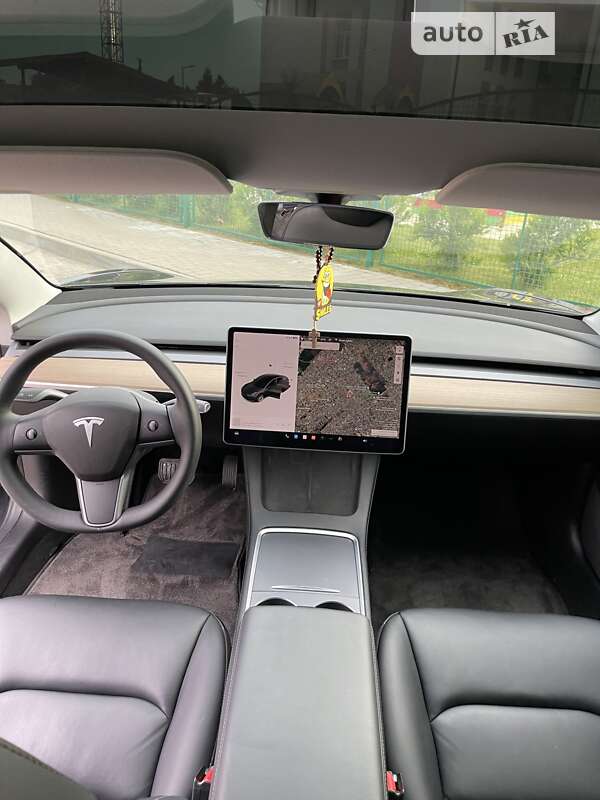 Седан Tesla Model 3 2021 в Львові фото 13 Седан Tesla Model 3 2021 в Львові