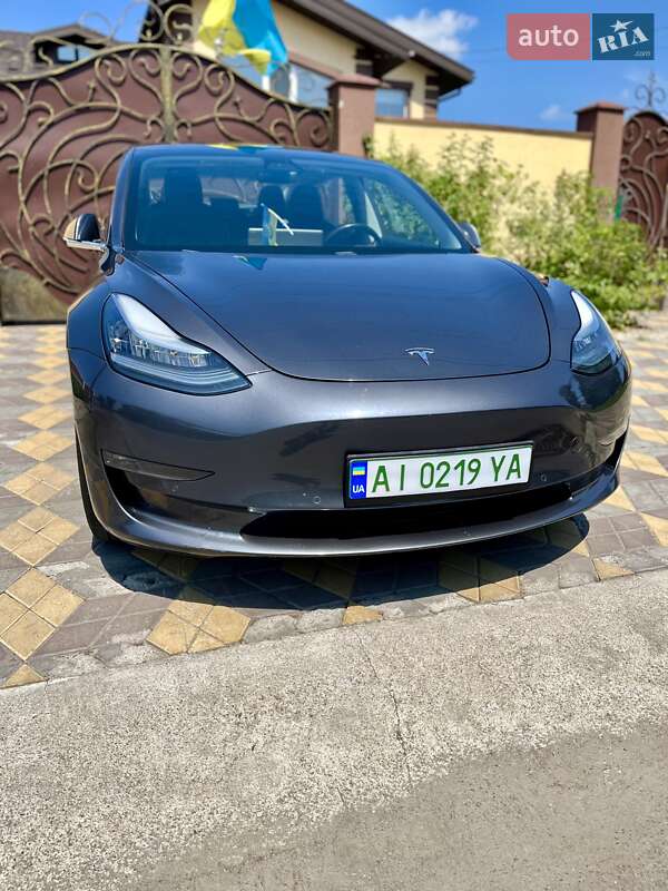 Седан Tesla Model 3 2018 в Білій Церкві