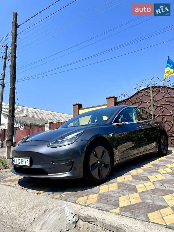 Седан Tesla Model 3 2018 в Білій Церкві