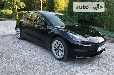 Седан Tesla Model 3 2022 в Дніпрі