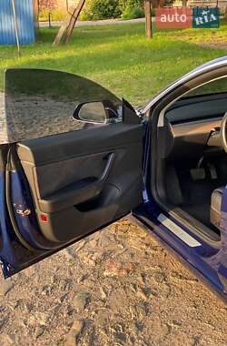 Седан Tesla Model 3 2018 в 