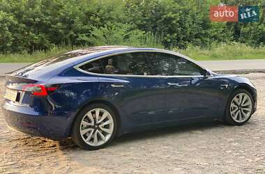 Седан Tesla Model 3 2018 в Сумах