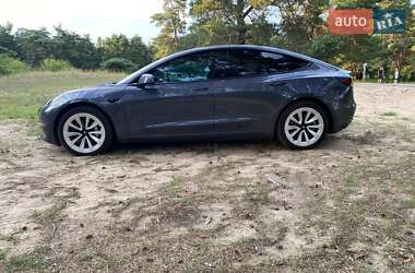 Седан Tesla Model 3 2022 в Днепре
