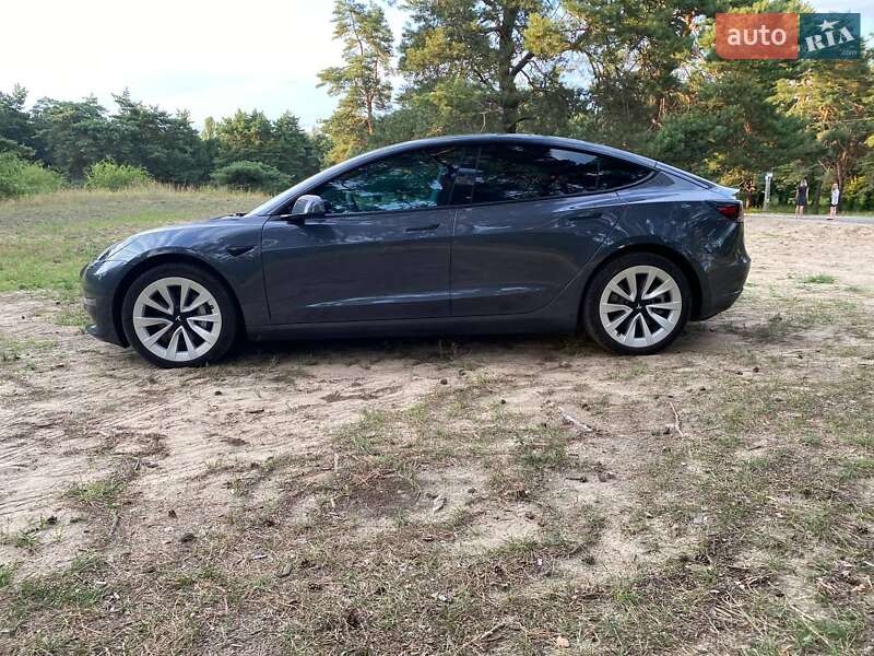 Седан Tesla Model 3 2022 в Дніпрі
