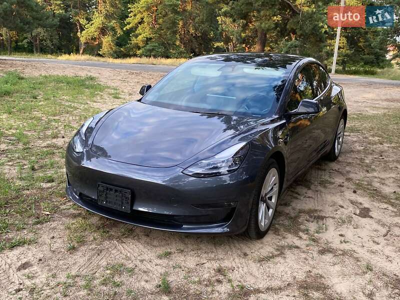 Седан Tesla Model 3 2022 в Дніпрі