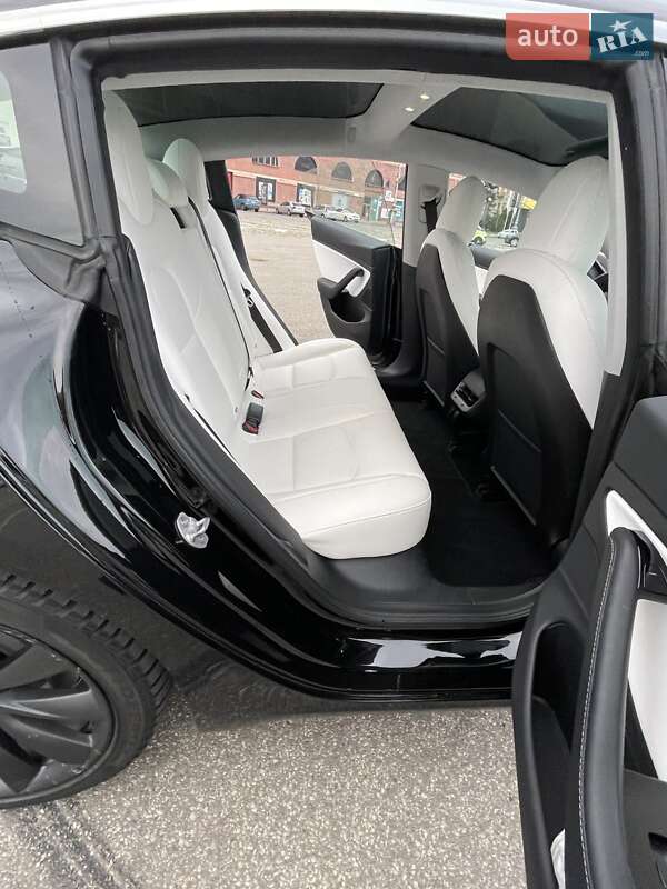 Седан Tesla Model 3 2018 в Харькове