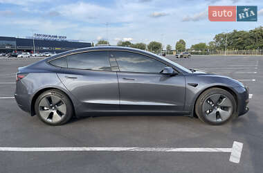 Седан Tesla Model 3 2021 в Днепре