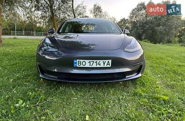 Седан Tesla Model 3 2021 в Тернополе