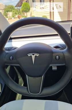 Седан Tesla Model 3 2021 в Новій Водолагі
