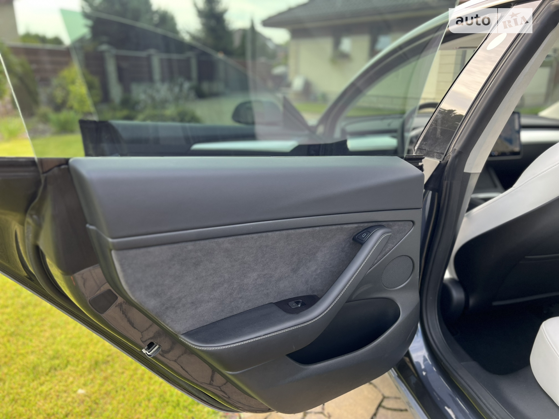 2021 Tesla Model 3 - мініатюра 12
