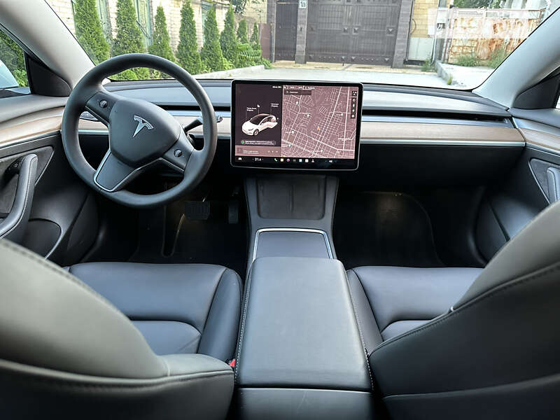 Седан Tesla Model 3 2022 в Дніпрі