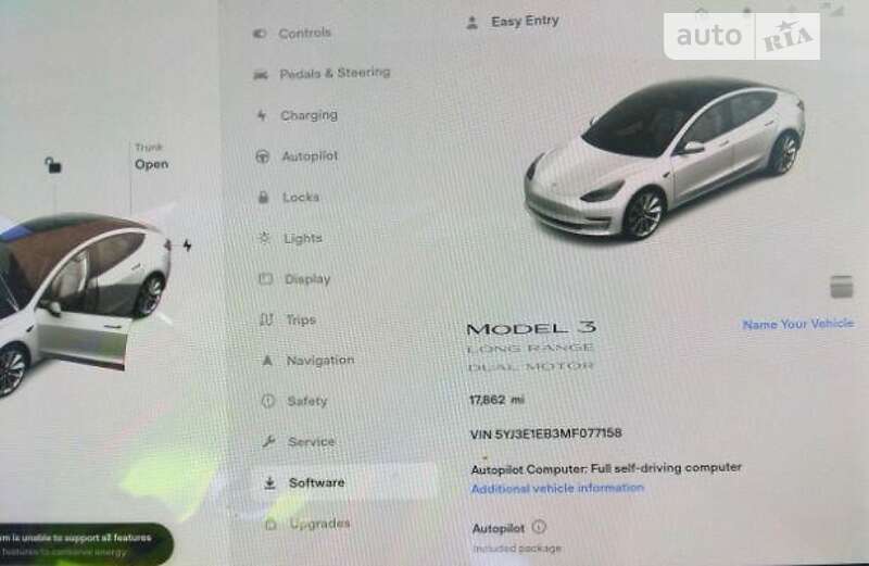 Седан Tesla Model 3 2021 в Воловцю
