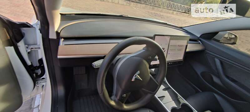 Седан Tesla Model 3 2019 в Харькове