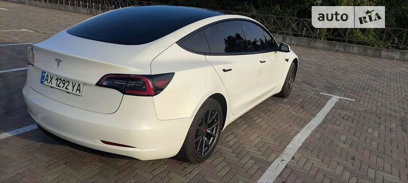 Седан Tesla Model 3 2019 в Харькове