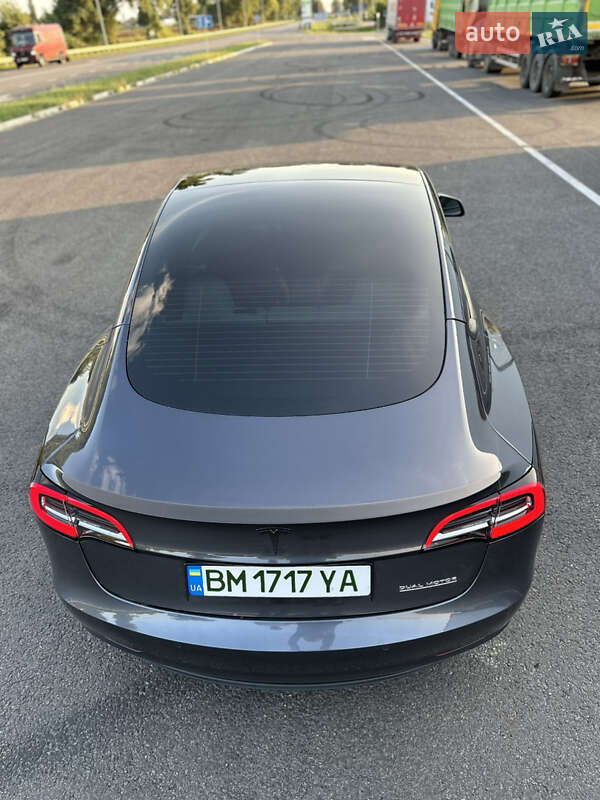 Седан Tesla Model 3 2021 в Киеве