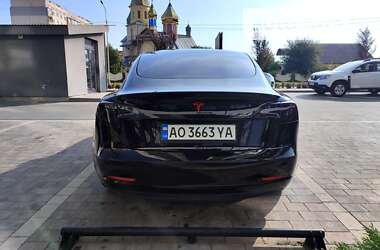 Седан Tesla Model 3 2017 в Ужгороде