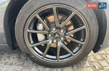 Седан Tesla Model 3 2020 в Львове