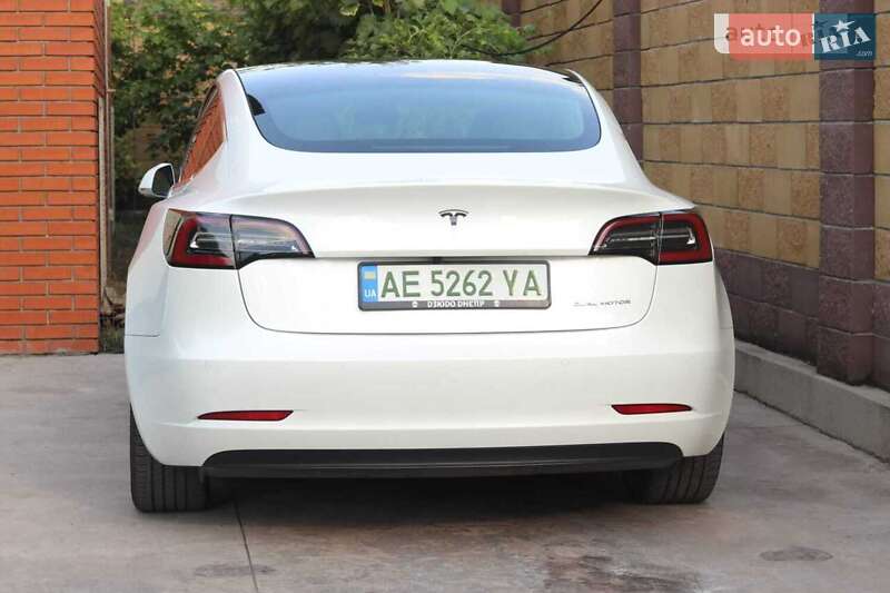 Седан Tesla Model 3 2020 в Днепре фото 3 Седан Tesla Model 3 2020 в Днепре