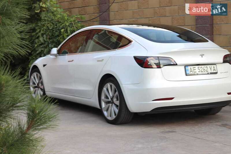 Седан Tesla Model 3 2020 в Днепре фото 2 Седан Tesla Model 3 2020 в Днепре