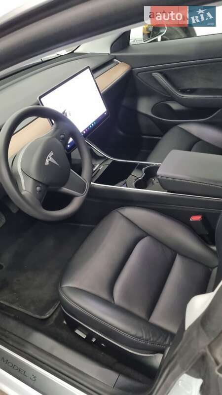 Седан Tesla Model 3 2020 в Днепре фото 5 Седан Tesla Model 3 2020 в Днепре