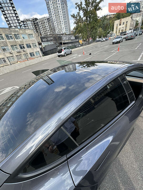 Седан Tesla Model 3 2022 в Вінниці